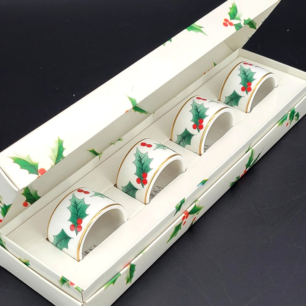 MIKASA Holiday Ribbon Holly Set of 4 Napkin Rings Bone China FX017/588